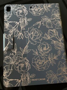 Velvet Caviar Navy and Cream Floral Tablet Folio